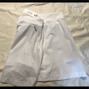 Calvin Klein White Gold/Tennis Shirt/Skort NWT XL Zippered Pockets So Cute!